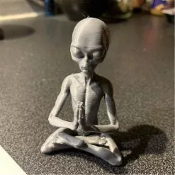 Unbranded Meditating Alien Resin Ornament Decor Garden Figurines -Piha myymälä 393878462 max